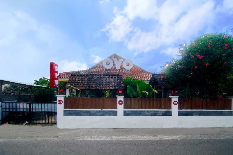 Hotel Oyo 287 Rumah Eyang Near Rsud Kota Yogyakarta Exterior foto